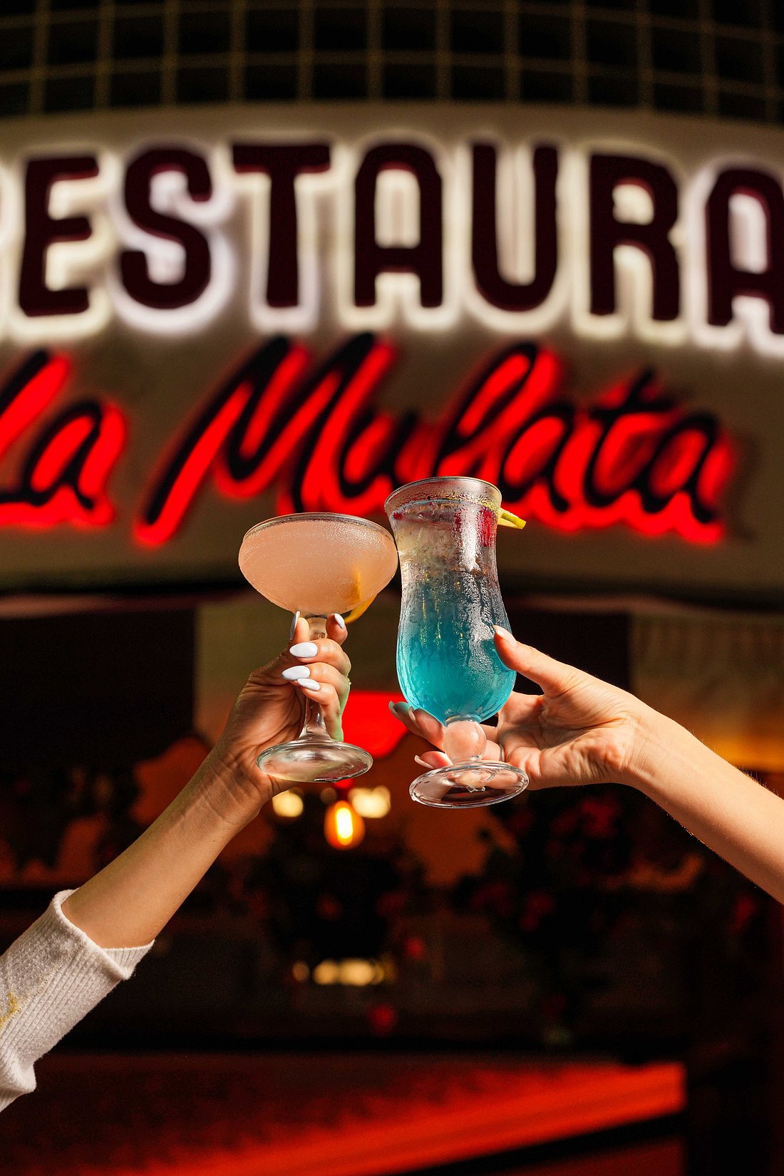 cuban-drink Delicious Dinner in Miami Beach β Authentic Cuban Flavors Await