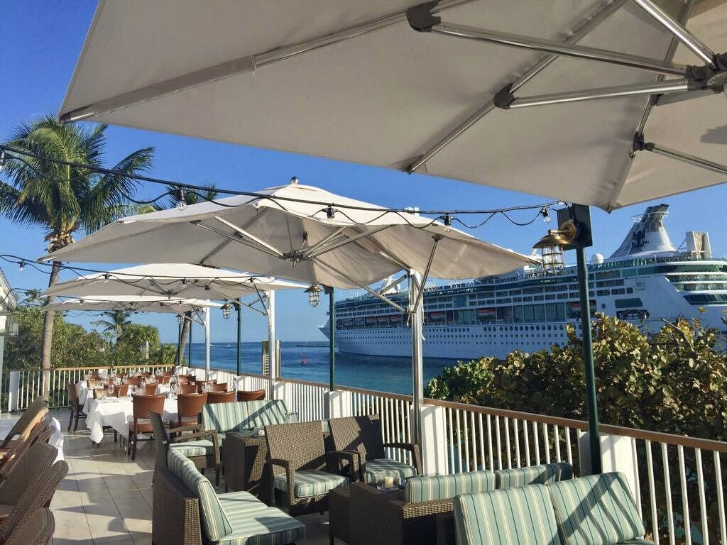 Patio view at Smith & Wollensky overlooking the water at the southern tip of Miami Beach