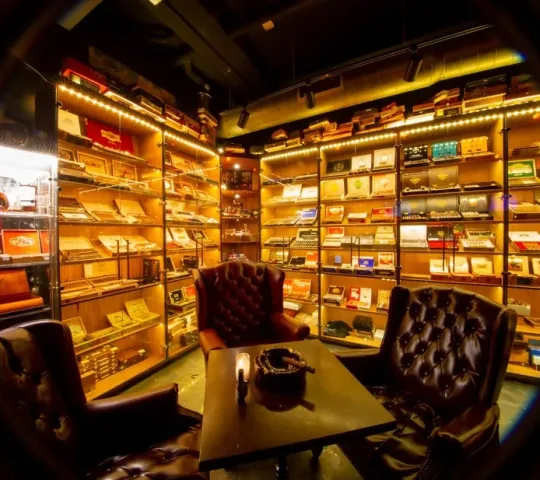 Española Cigar Bar & Lounge Española Cigar Bar & Lounge