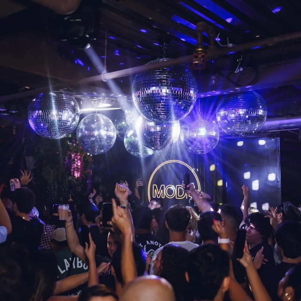 Party crowd enjoying Something Chill: Xmas Edition at Club MODE during the last weekend in Miami before 2026.