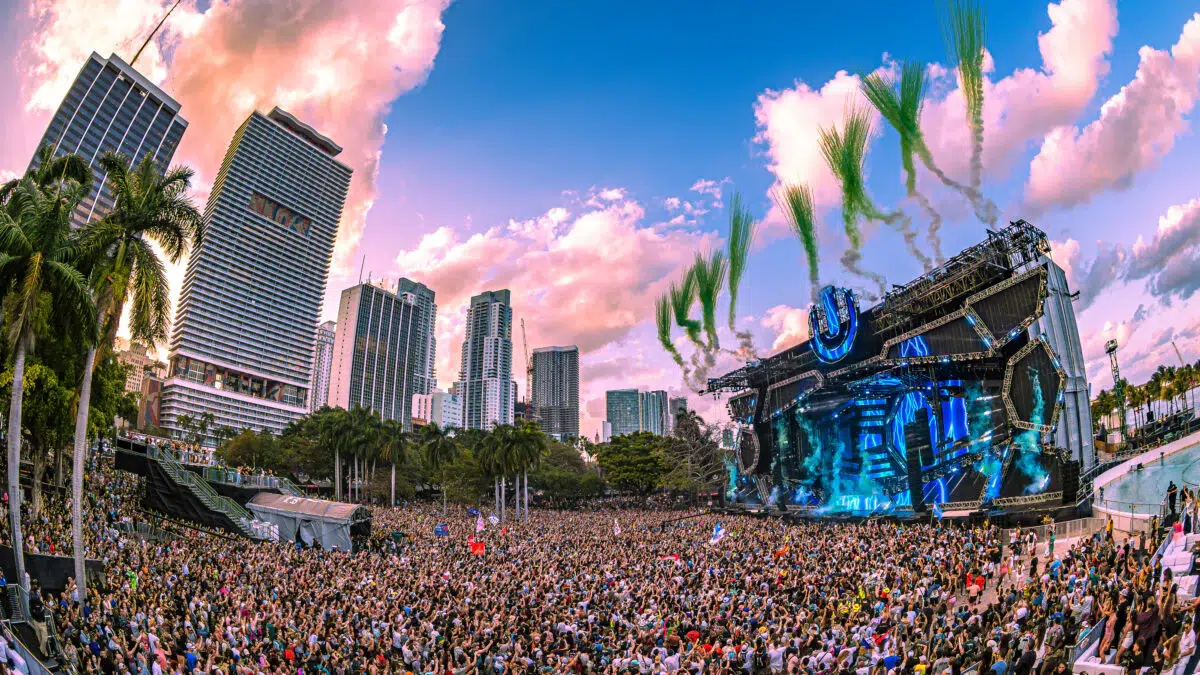 Ultra Music Festival Miami Main Stage Crowd at Bayfront Park Sunset Ultra Music Festival Miami main stage at Bayfront Park with massive crowd and downtown skyline at sunset