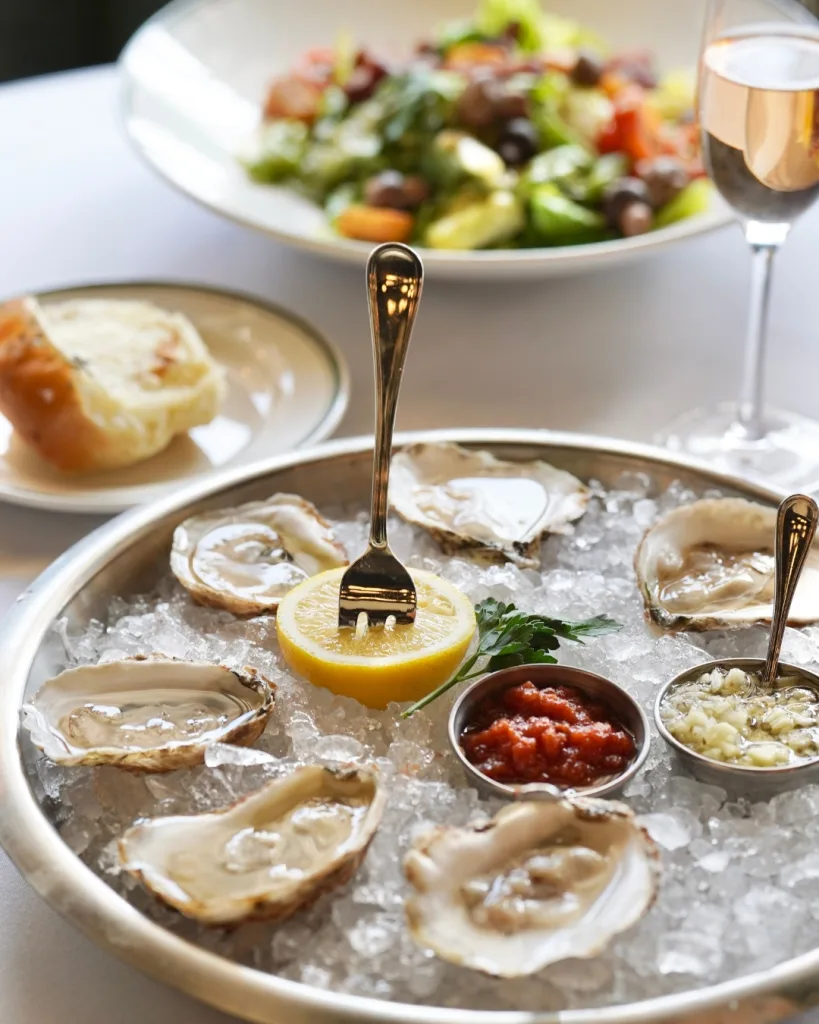 Seafood brunch at Smith & Wollensky Miami Beach with fresh ingredients and upscale oceanfront dining